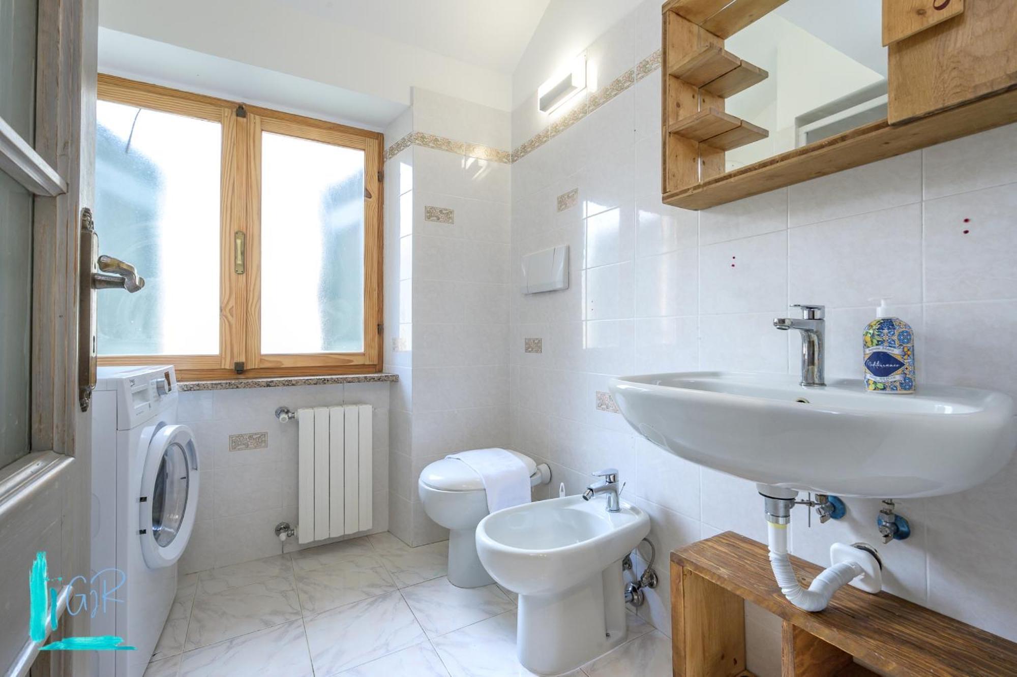 Apartment La Mansarda Sopra Campo Pisano - Genovainrelax Genua